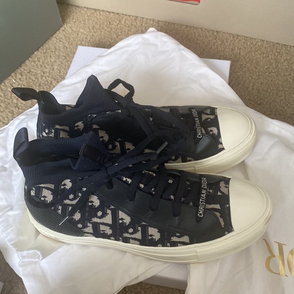 Christian Dior - Picture 6 of 6